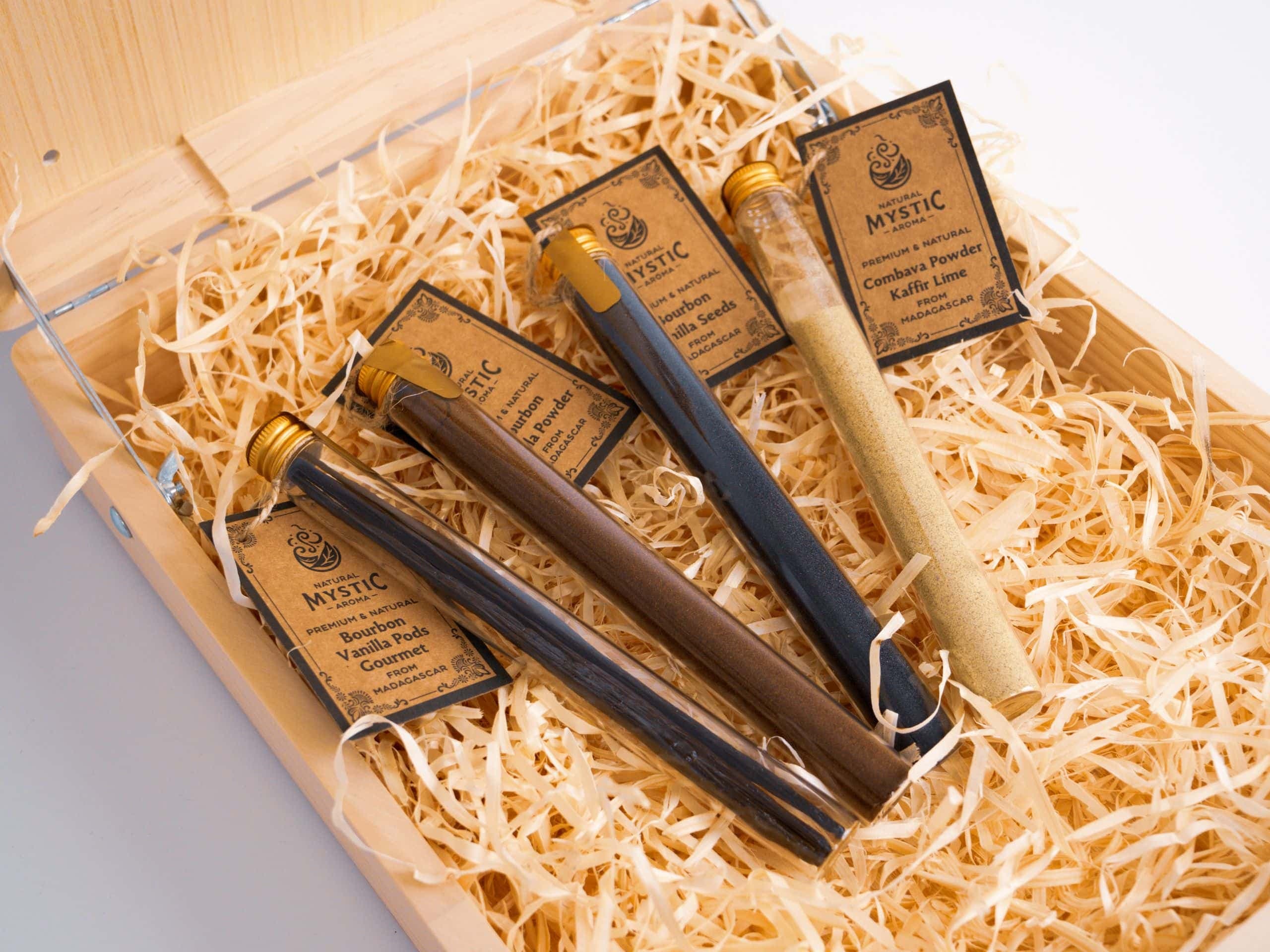 ESSENCE of Madagascar – Premium Bourbon Vanilla Collection in Glass Tubes view 2